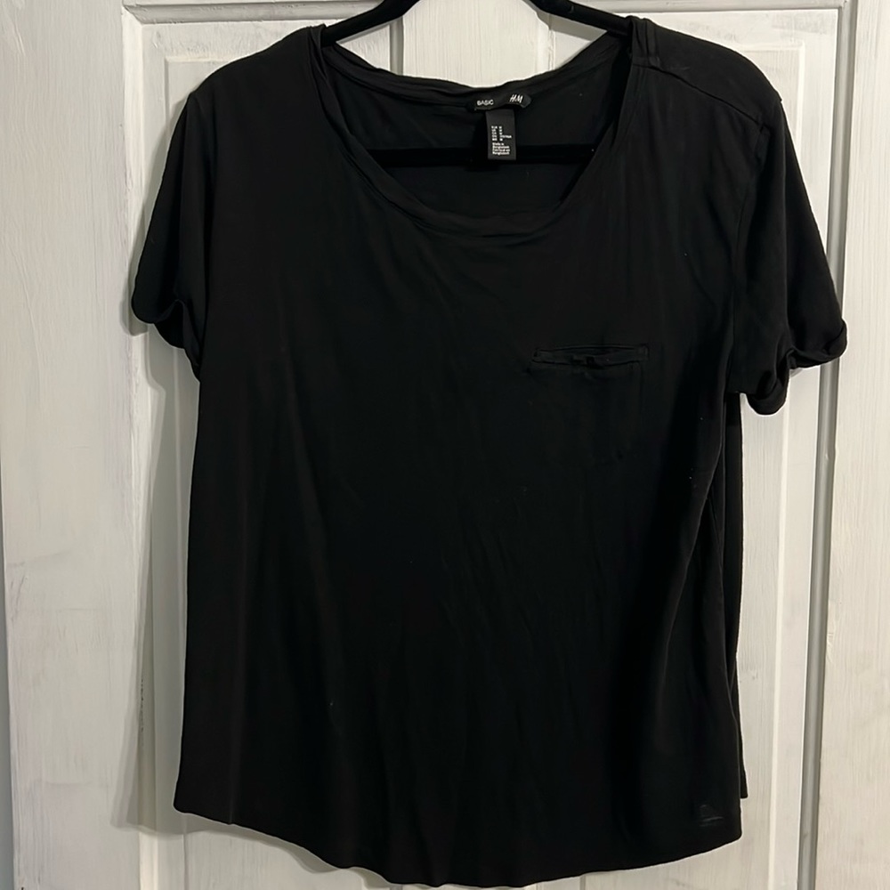 H&M basic short sleeve black tee - Picture 1 of 4